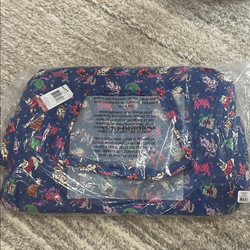Vera Bradley large weekender travel bag